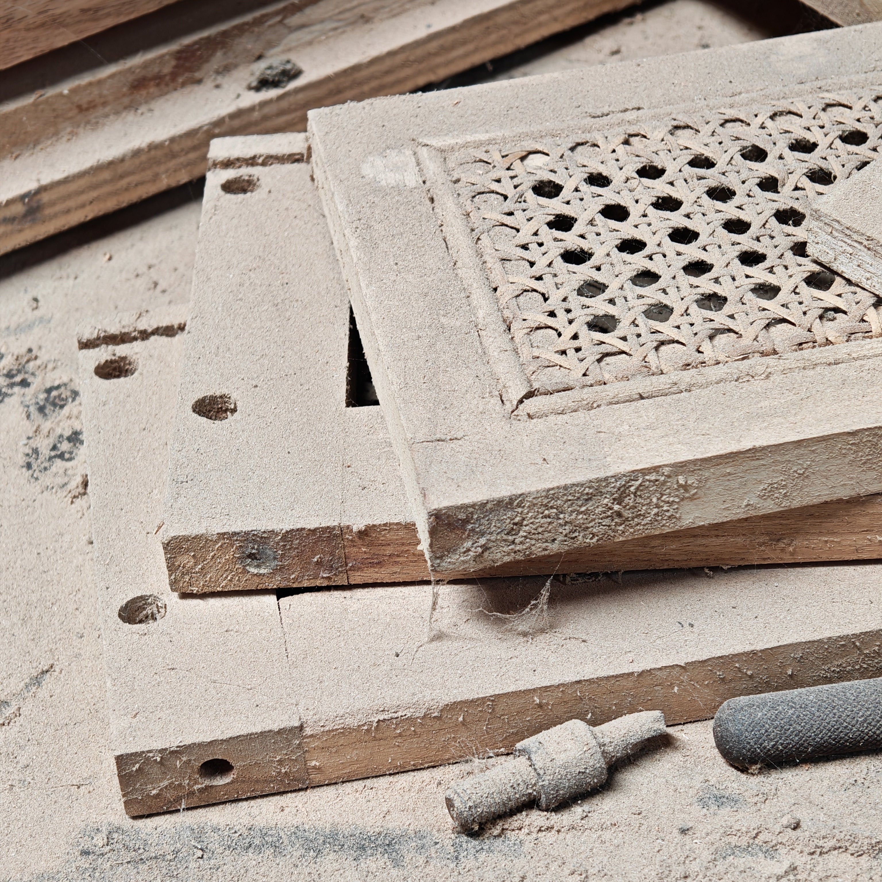 Materiali da lavoro legno e rattan