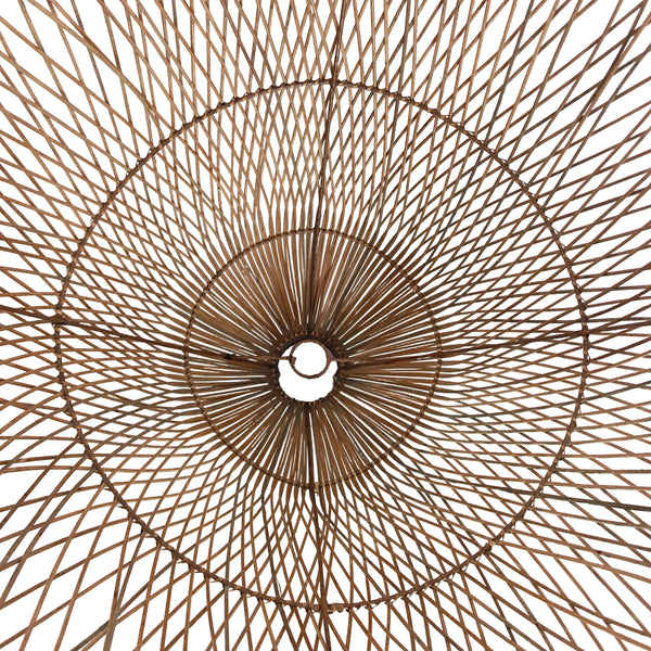 Lampadario in rattan intrecciato